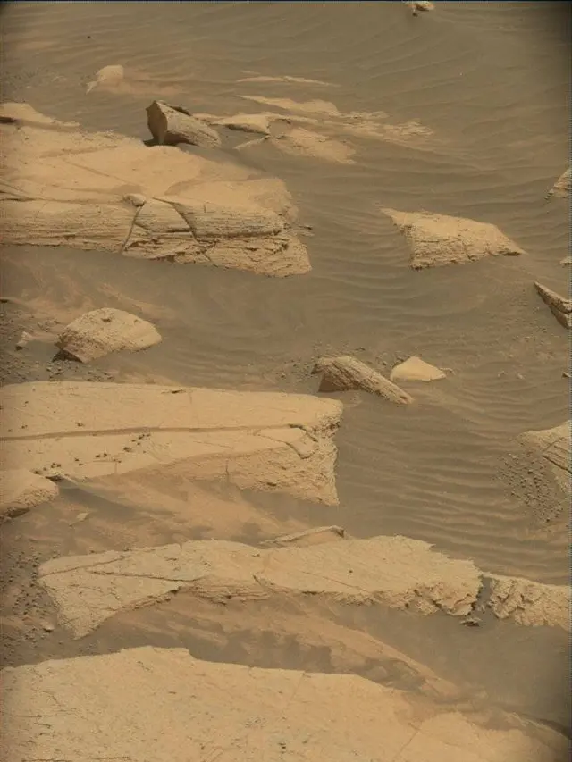 Sol 4977: Mast Camera (Mastcam)