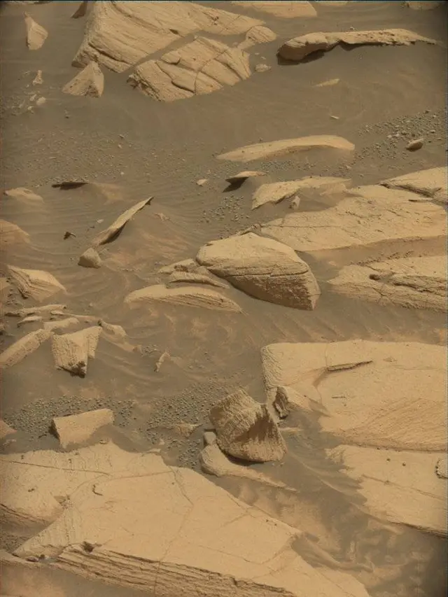 Sol 4977: Mast Camera (Mastcam)