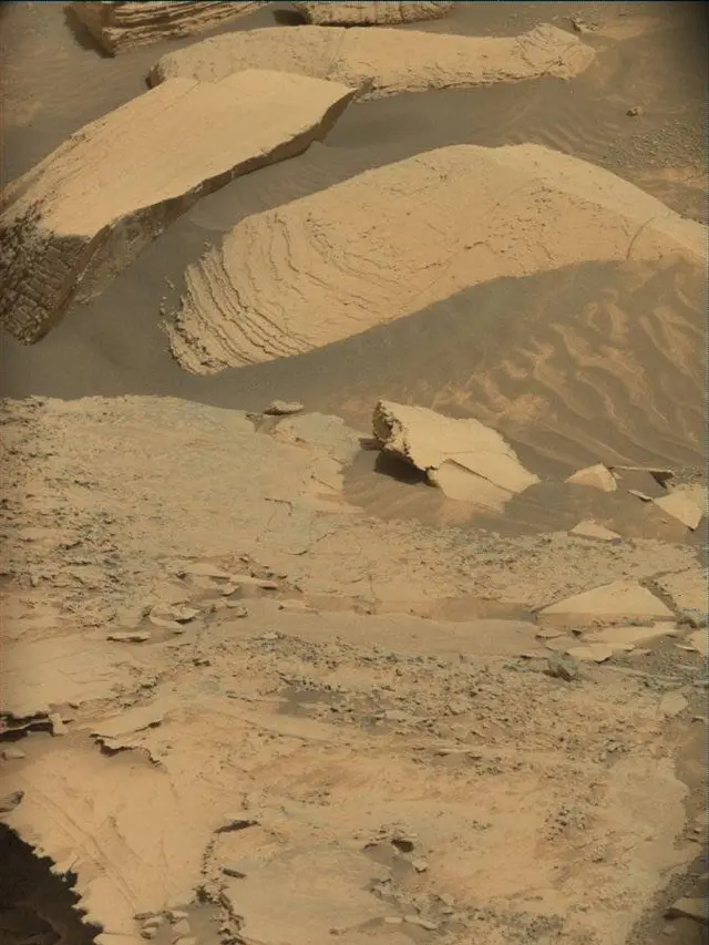 Sol 4977: Mast Camera (Mastcam)