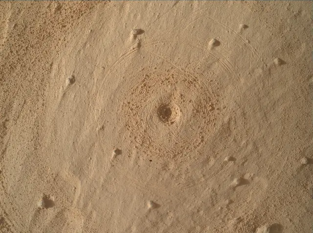 Sol 4977: Mars Hand Lens Imager (MAHLI)