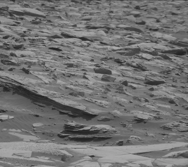 Sol 4979: Mast Camera (Mastcam)