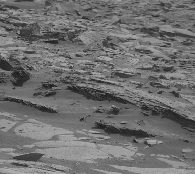 Sol 4979: Mast Camera (Mastcam)