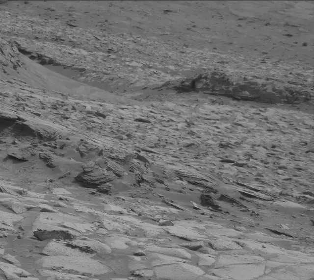 Sol 4979: Mast Camera (Mastcam)
