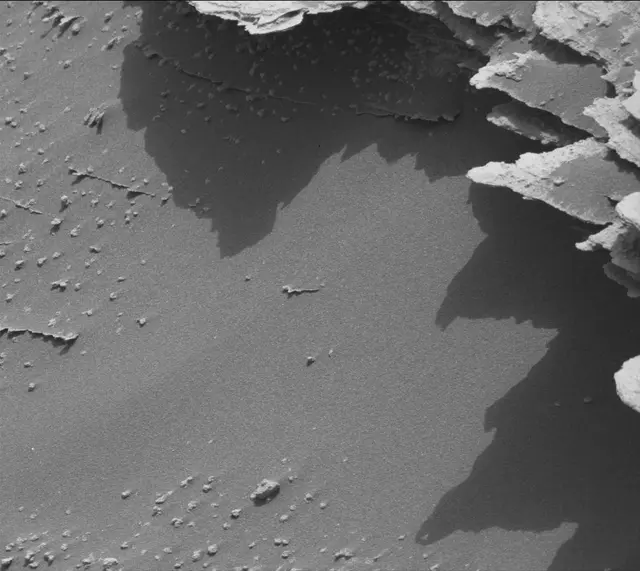 Sol 4979: Mast Camera (Mastcam)
