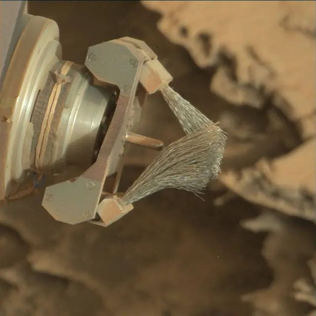 Sol 4979: Mast Camera (Mastcam)