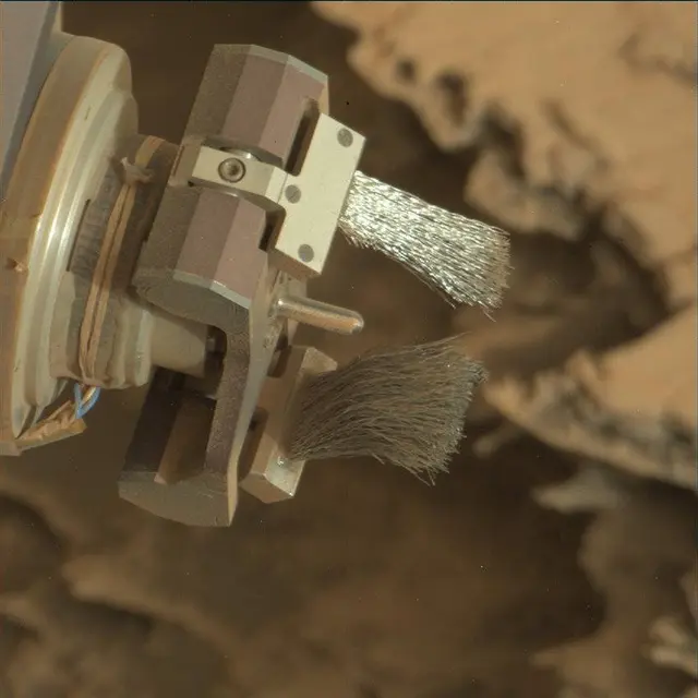 Sol 4979: Mast Camera (Mastcam)