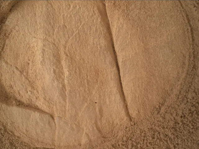 Sol 4979: Mars Hand Lens Imager (MAHLI)