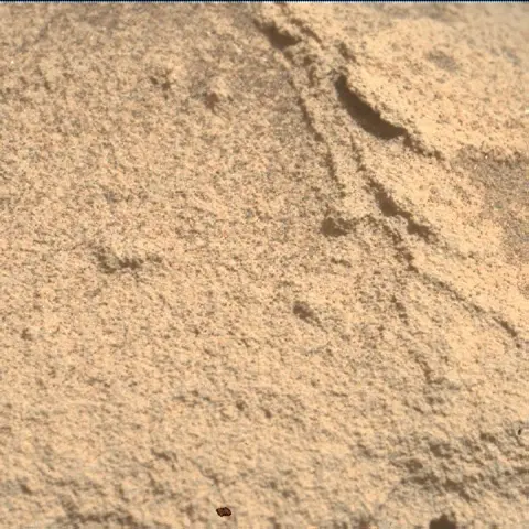 Sol 4979: Mars Hand Lens Imager (MAHLI)