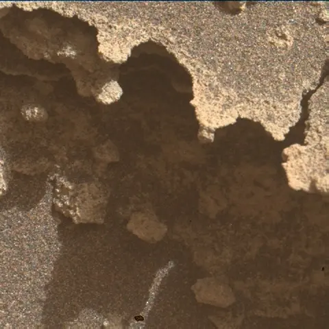 Sol 4979: Mars Hand Lens Imager (MAHLI)