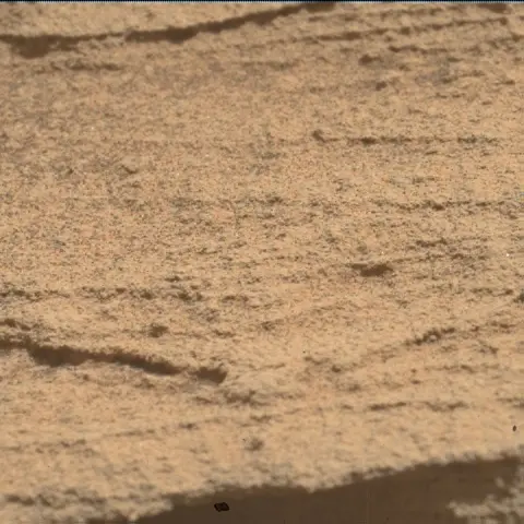 Sol 4979: Mars Hand Lens Imager (MAHLI)