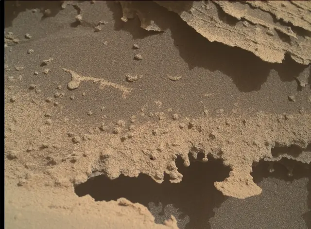 Sol 4979: Mars Hand Lens Imager (MAHLI)