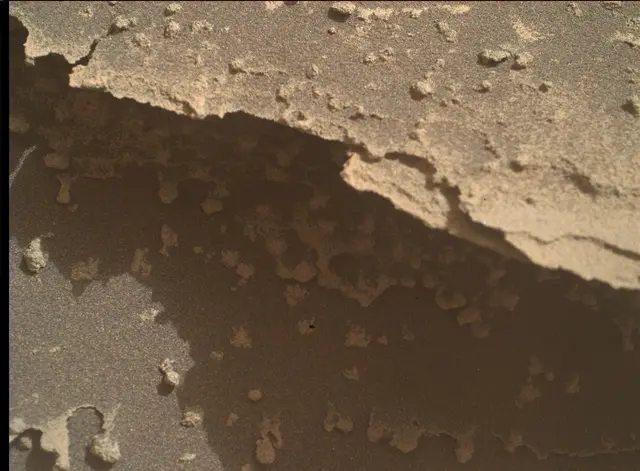 Sol 4979: Mars Hand Lens Imager (MAHLI)