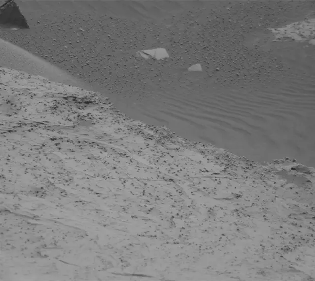 Sol 4980: Mast Camera (Mastcam)