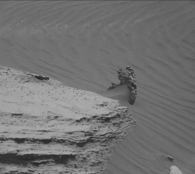 Sol 4980: Mast Camera (Mastcam)