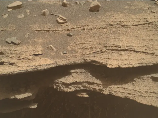 Sol 4980: Mars Hand Lens Imager (MAHLI)