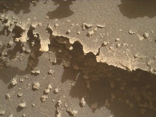 Sol 4980: Mars Hand Lens Imager (MAHLI)