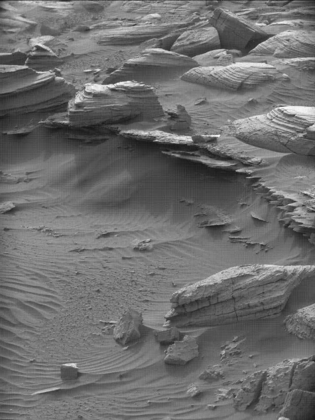 Sol 4982: Mast Camera (Mastcam)