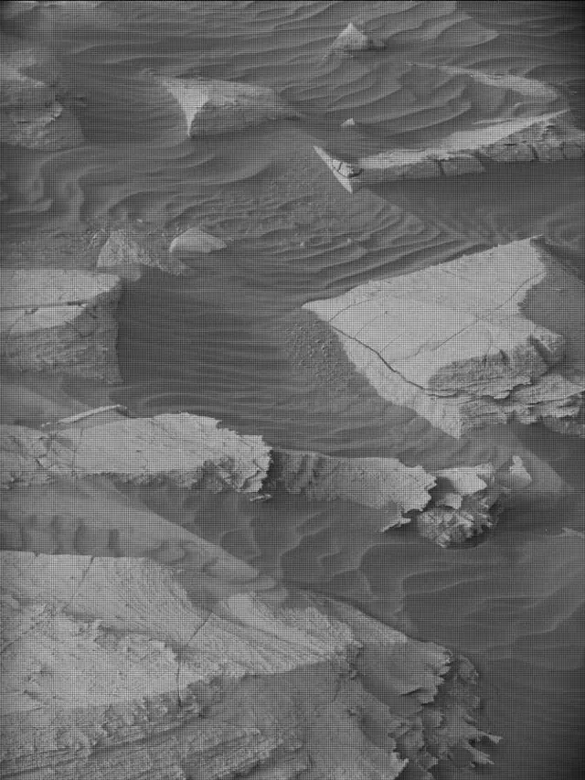 Sol 4982: Mast Camera (Mastcam)