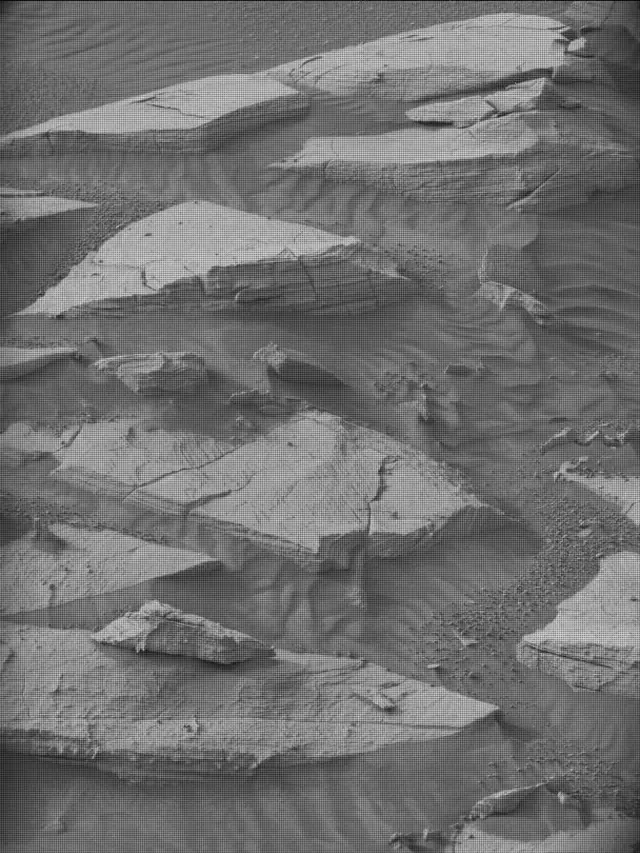 Sol 4982: Mast Camera (Mastcam)