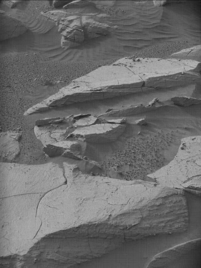 Sol 4982: Mast Camera (Mastcam)