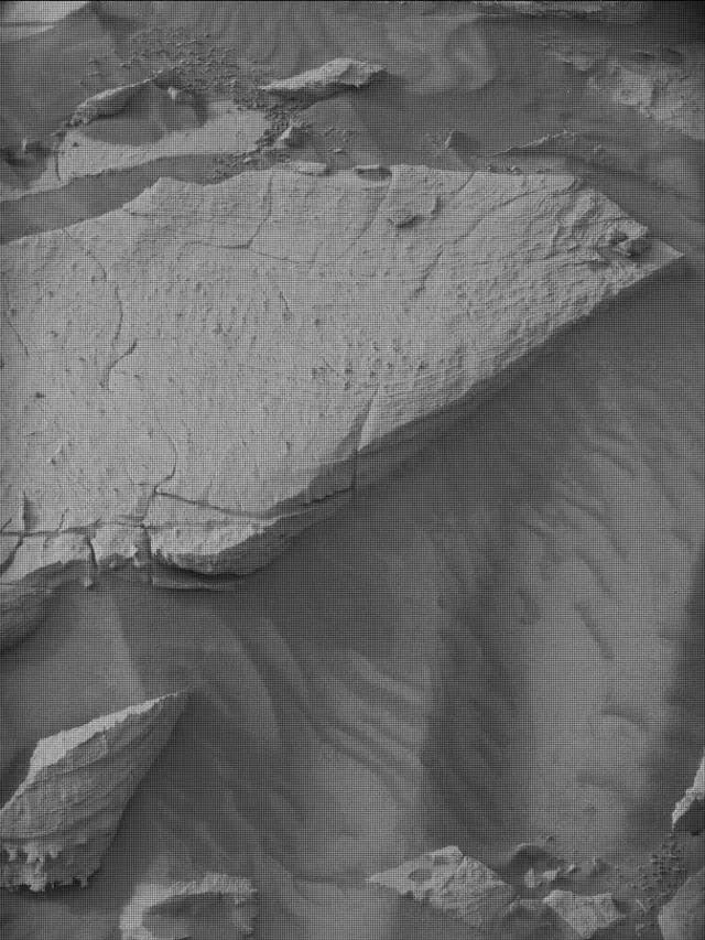 Sol 4982: Mast Camera (Mastcam)