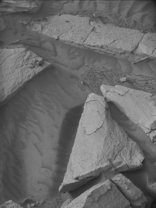 Sol 4982: Mast Camera (Mastcam)