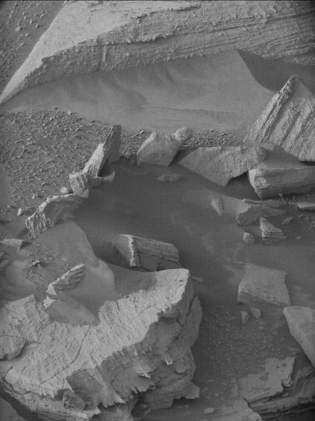 Sol 4982: Mast Camera (Mastcam)