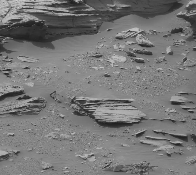 Sol 4982: Mast Camera (Mastcam)