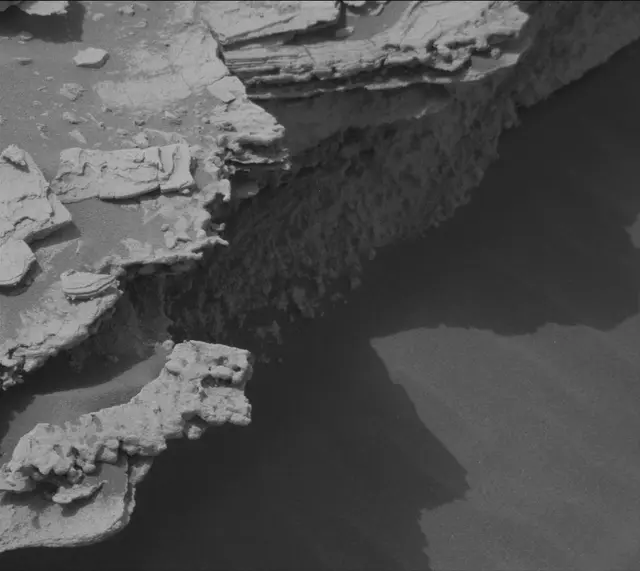 Sol 4982: Mast Camera (Mastcam)