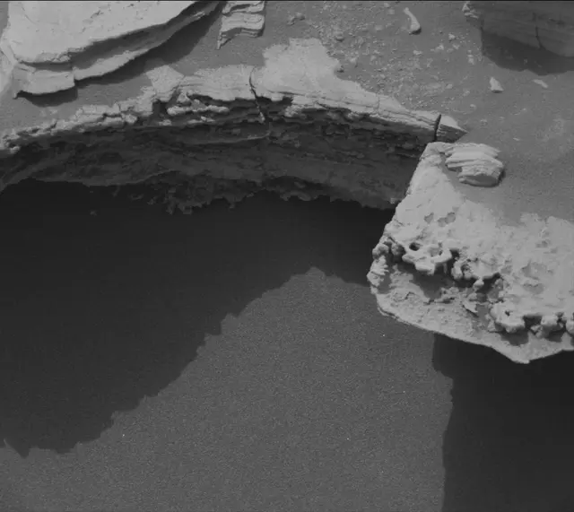 Sol 4982: Mast Camera (Mastcam)