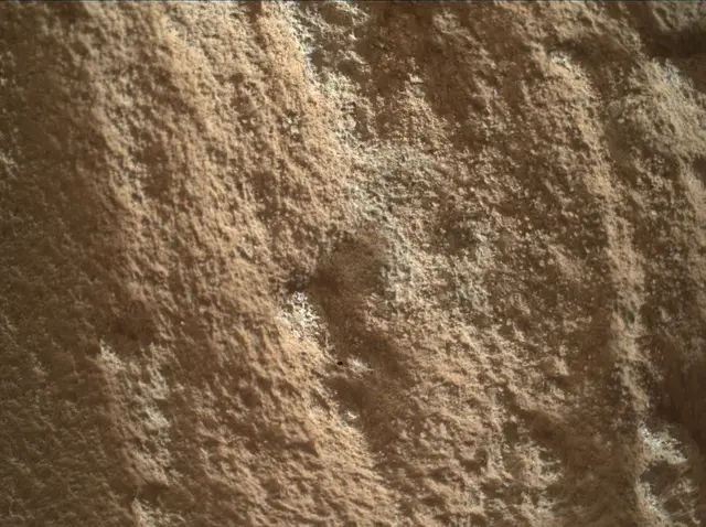 Sol 4982: Mars Hand Lens Imager (MAHLI)