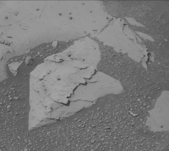 Sol 4985: Mast Camera (Mastcam)