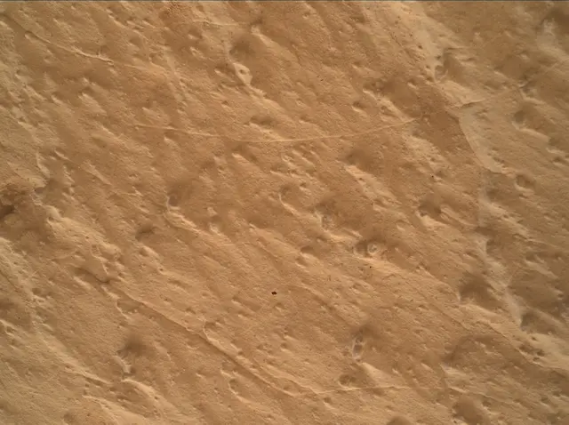 Sol 4985: Mars Hand Lens Imager (MAHLI)