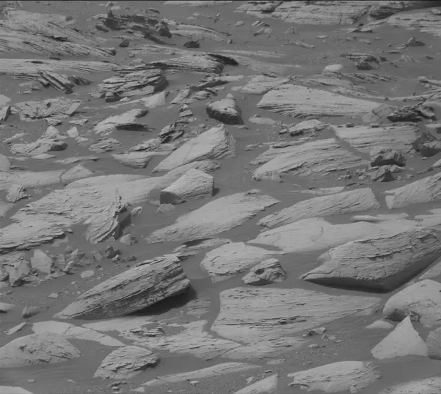 Sol 4986: Mast Camera (Mastcam)