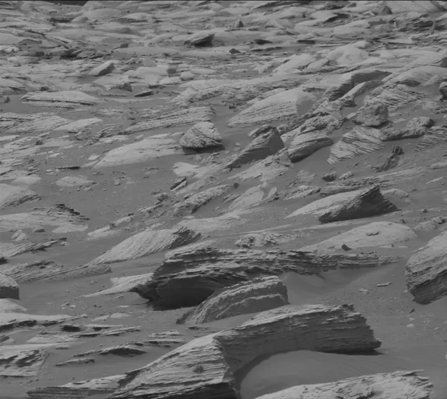 Sol 4986: Mast Camera (Mastcam)