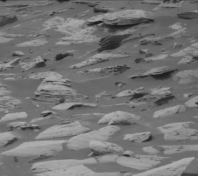 Sol 4986: Mast Camera (Mastcam)