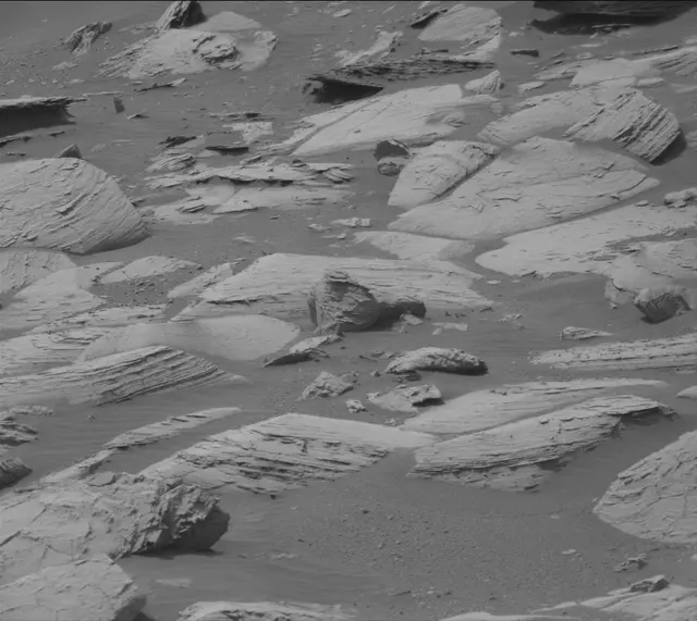 Sol 4986: Mast Camera (Mastcam)