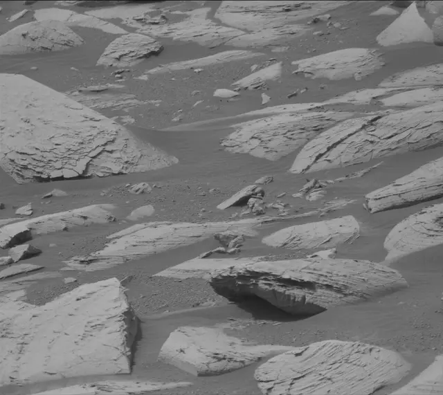 Sol 4986: Mast Camera (Mastcam)