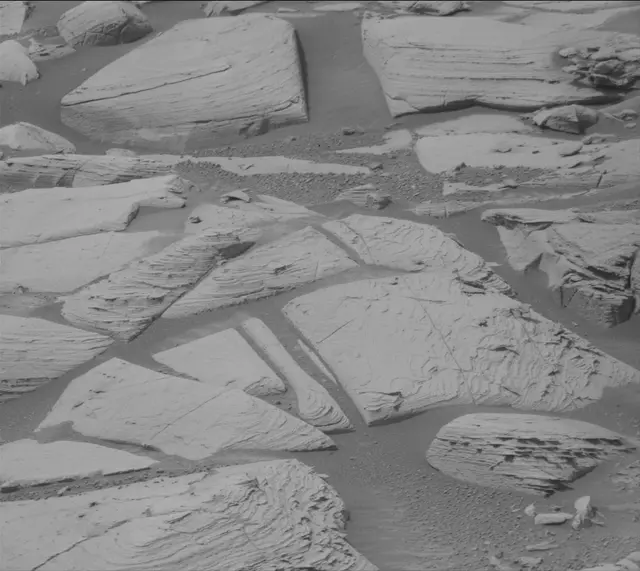 Sol 4986: Mast Camera (Mastcam)