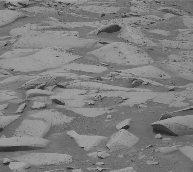 Sol 4986: Mast Camera (Mastcam)