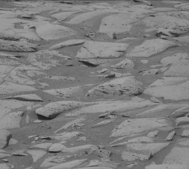 Sol 4986: Mast Camera (Mastcam)