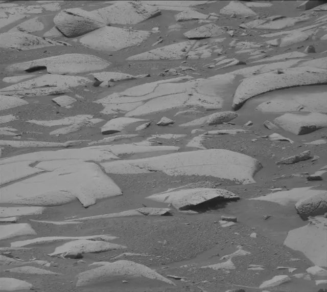 Sol 4986: Mast Camera (Mastcam)