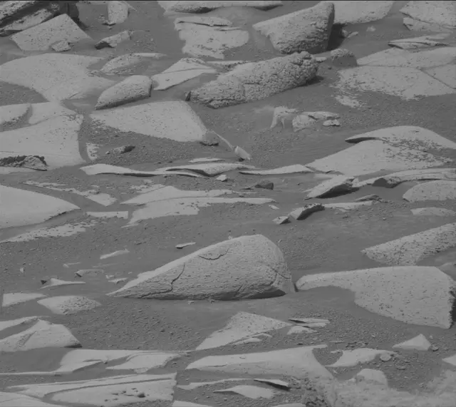 Sol 4986: Mast Camera (Mastcam)