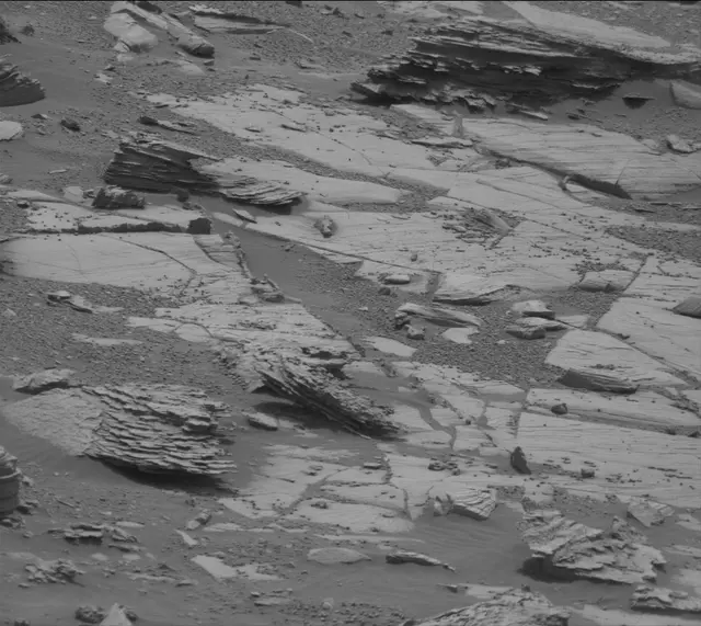 Sol 4986: Mast Camera (Mastcam)