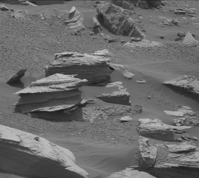 Sol 4986: Mast Camera (Mastcam)