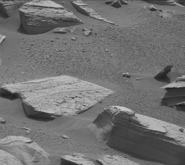 Sol 4986: Mast Camera (Mastcam)