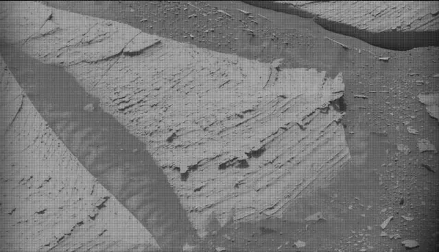 Sol 4987: Mast Camera (Mastcam)