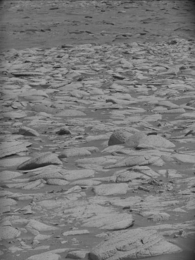 Sol 4987: Mast Camera (Mastcam)