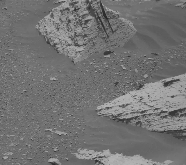 Sol 4987: Mast Camera (Mastcam)