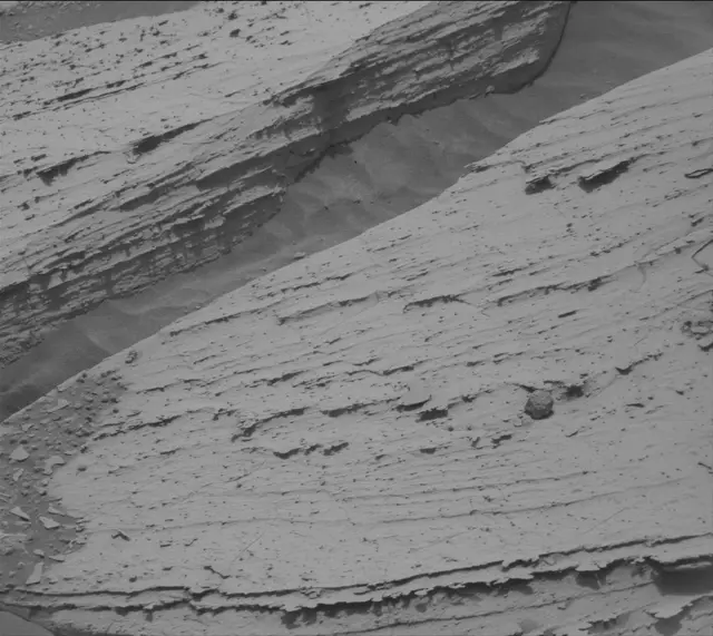 Sol 4987: Mast Camera (Mastcam)